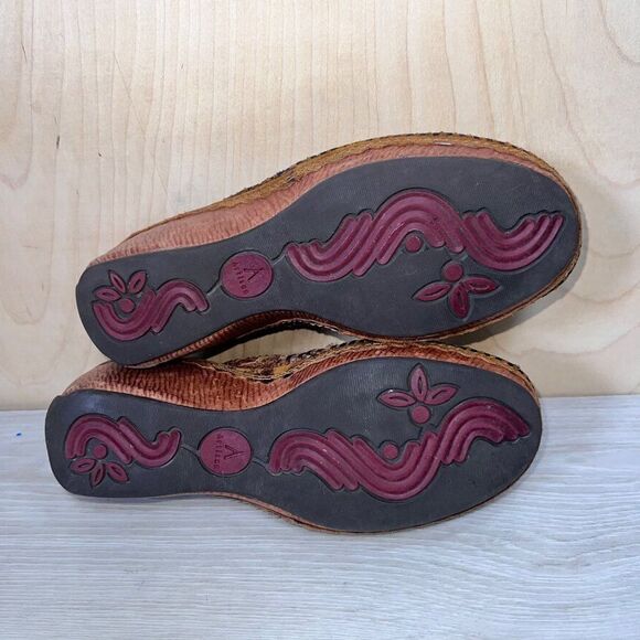 Clarks Artisan Stitched Driving Mule Clogs Brown Leather 72932 Women's 7.5 - Picture 8 of 11